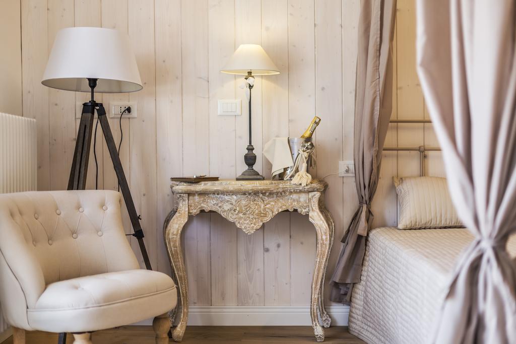 Hotel Casa Andrea La Morra Zewnętrze zdjęcie